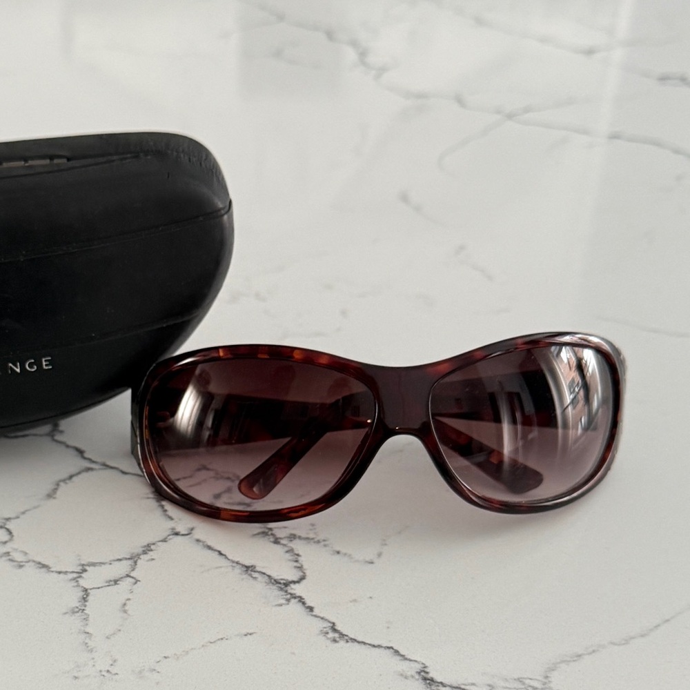 Kenneth Cole Reaction Tortoise Shell Sunglasses